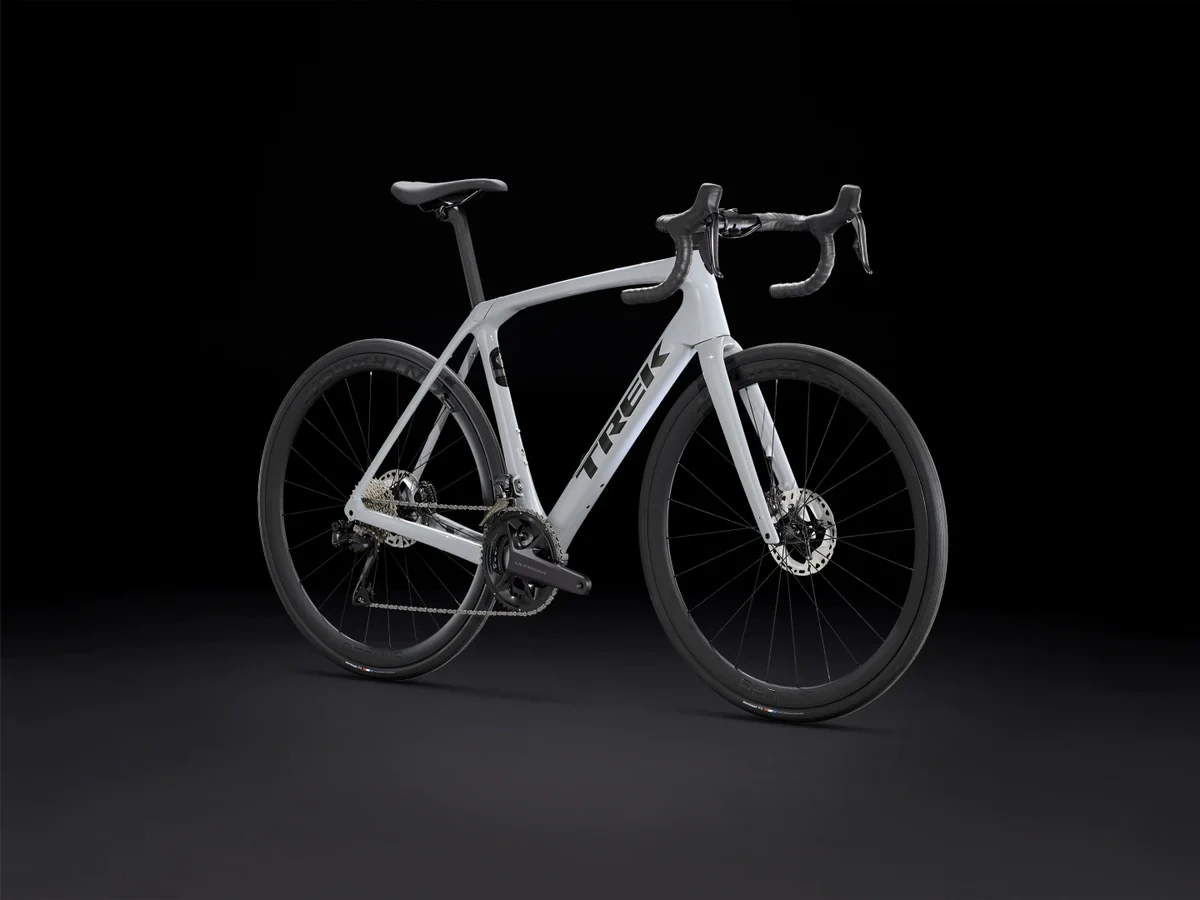 bici-da-corsa-trek-domane-sl-7-bieffe-cicli-cavaria-01